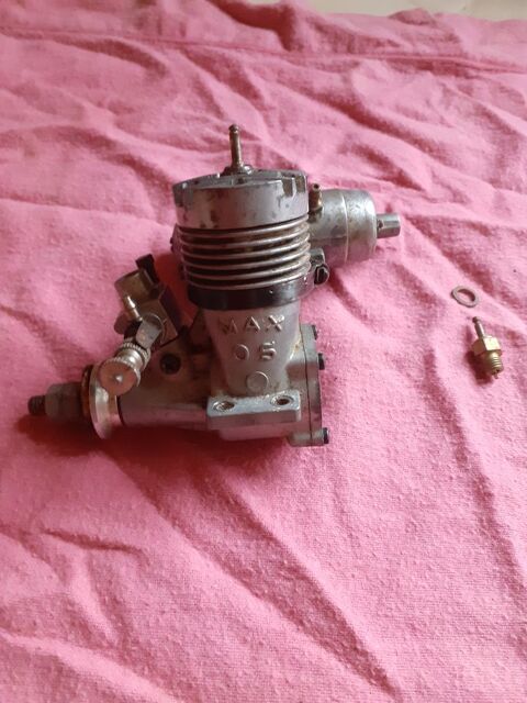 moteur essence 2 temps pour mod�le radiocommand� 20 Locmiqu�lic (56)