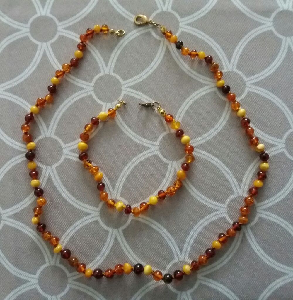 Parure en perles fantaisies Bijoux et montres