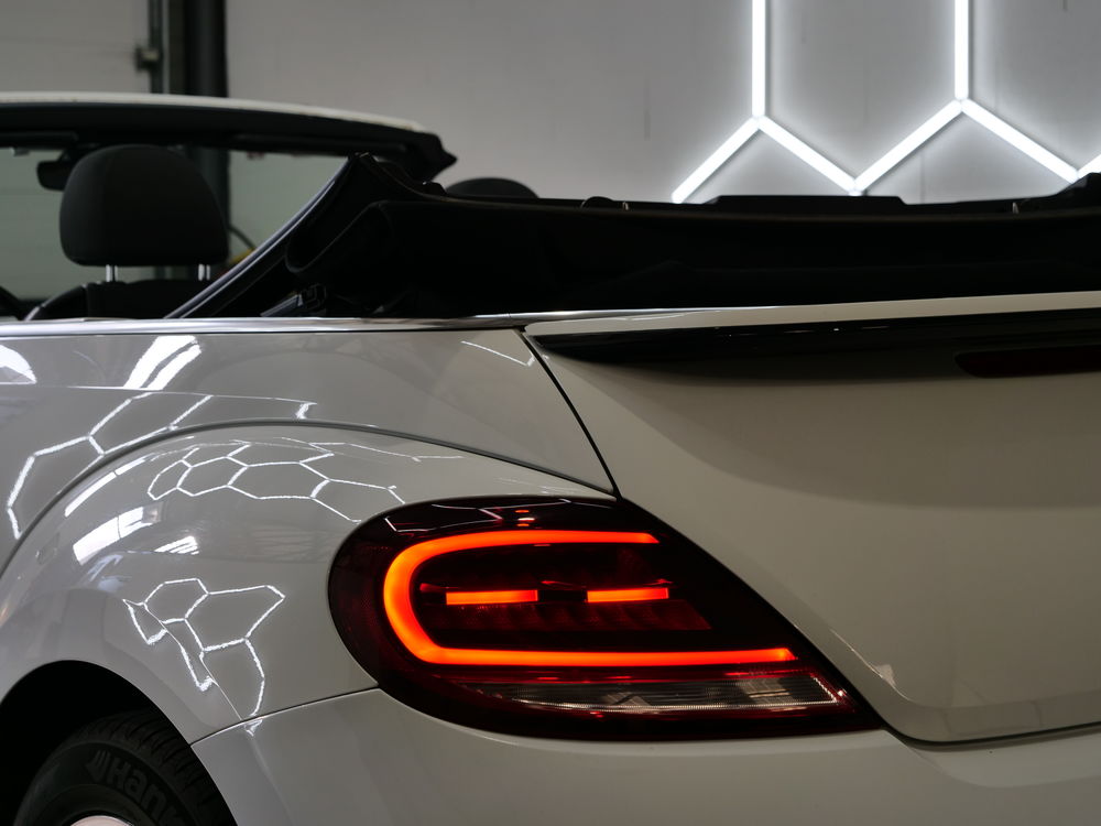 COCCINELLE II Coccinelle Cabriolet 1.2 TSI 105 BMT DSG7 Design 2018 occasion 69330 Pusignan