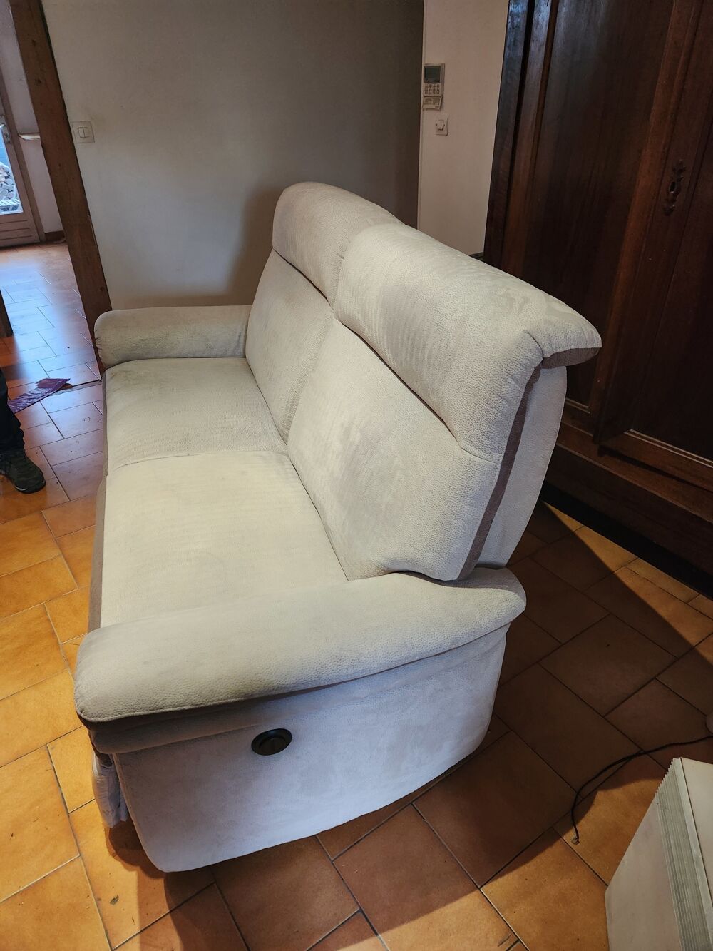 Grand Canap&eacute; confortable Meubles