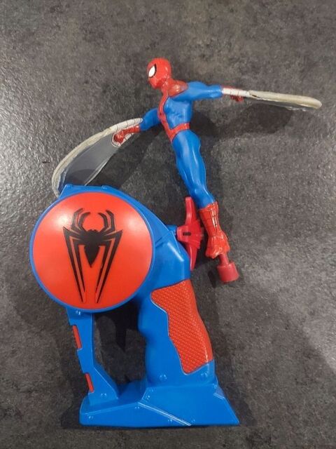 Jeu figurine Spiderman volant 5 Beauchamp (95)