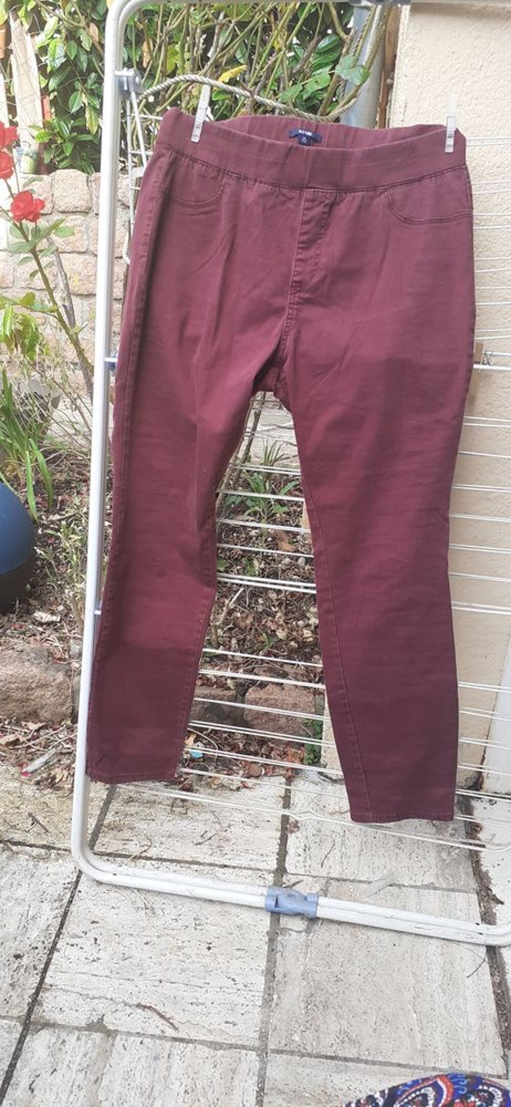 lot veste,pantalon et haut femme 48 Vêtements