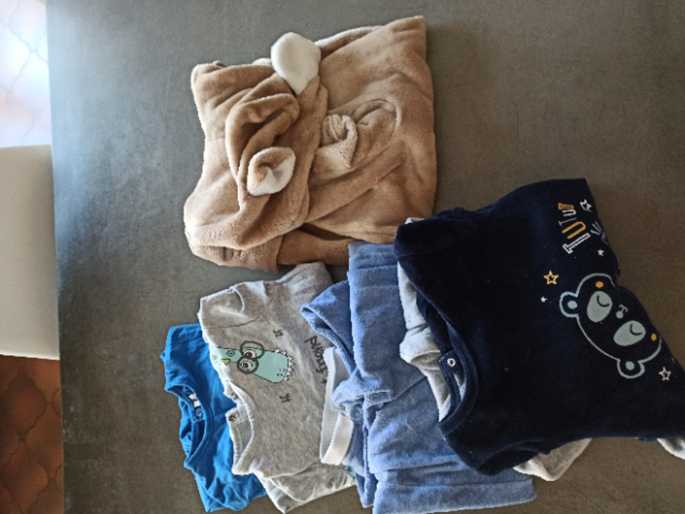 gros lot 18/24 mois Vêtements enfants