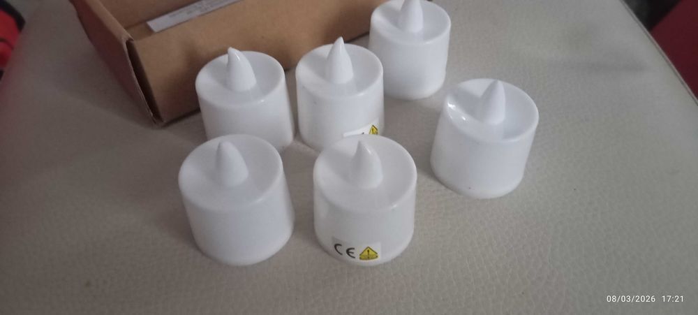 Bougies+Led+Neuve+fonctionnant+avec+petites+piles+rondes+fournies+avec Décoration