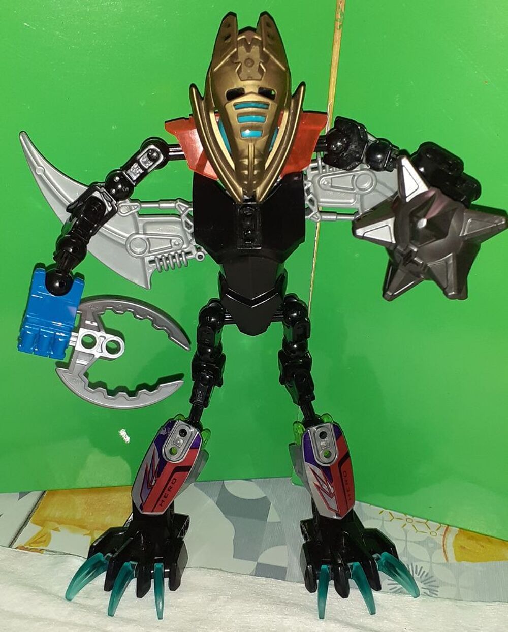 lot bonhommes robots &agrave; construire
20€ le lot ou 2€50 pi&egrave;ce Jeux / jouets
