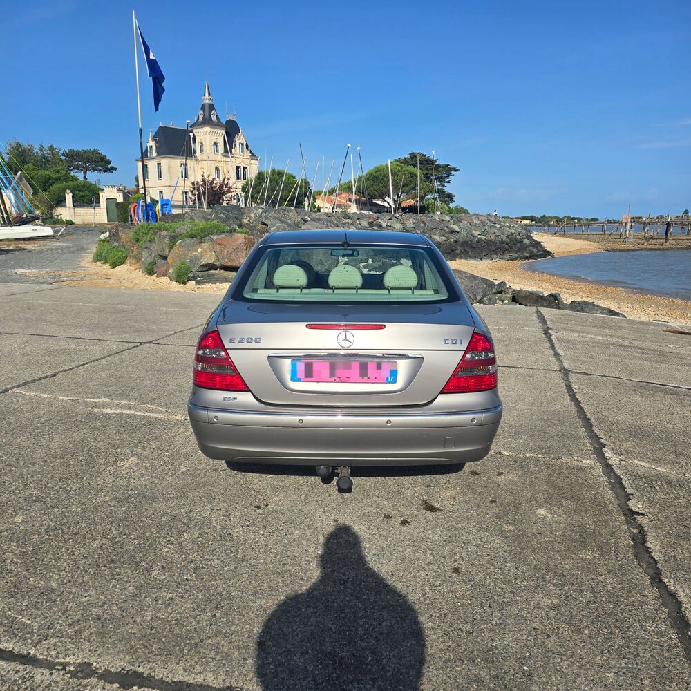 Classe E E 200 CDI El&eacute;gance Edition 2004 occasion 17450 Saint-Laurent-de-la-Pr&eacute;e