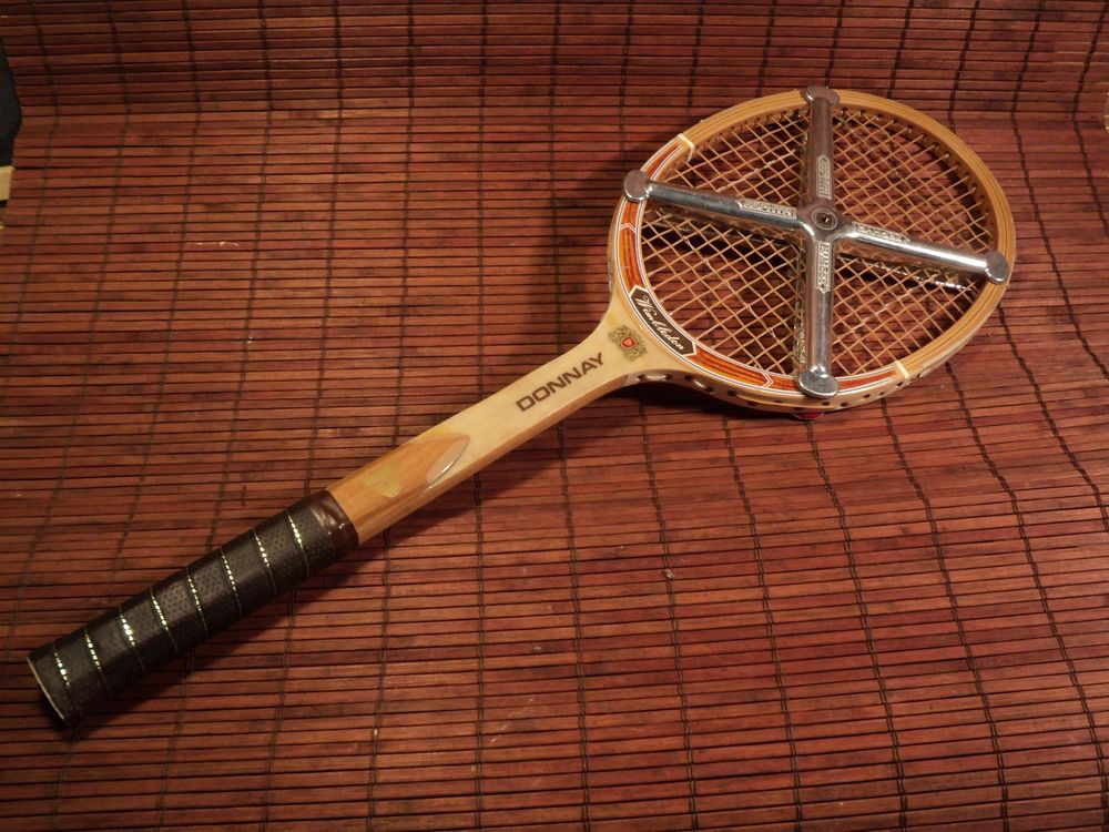 Raquette de Tennis Vintage Donnay " Wimbledon ". Sports