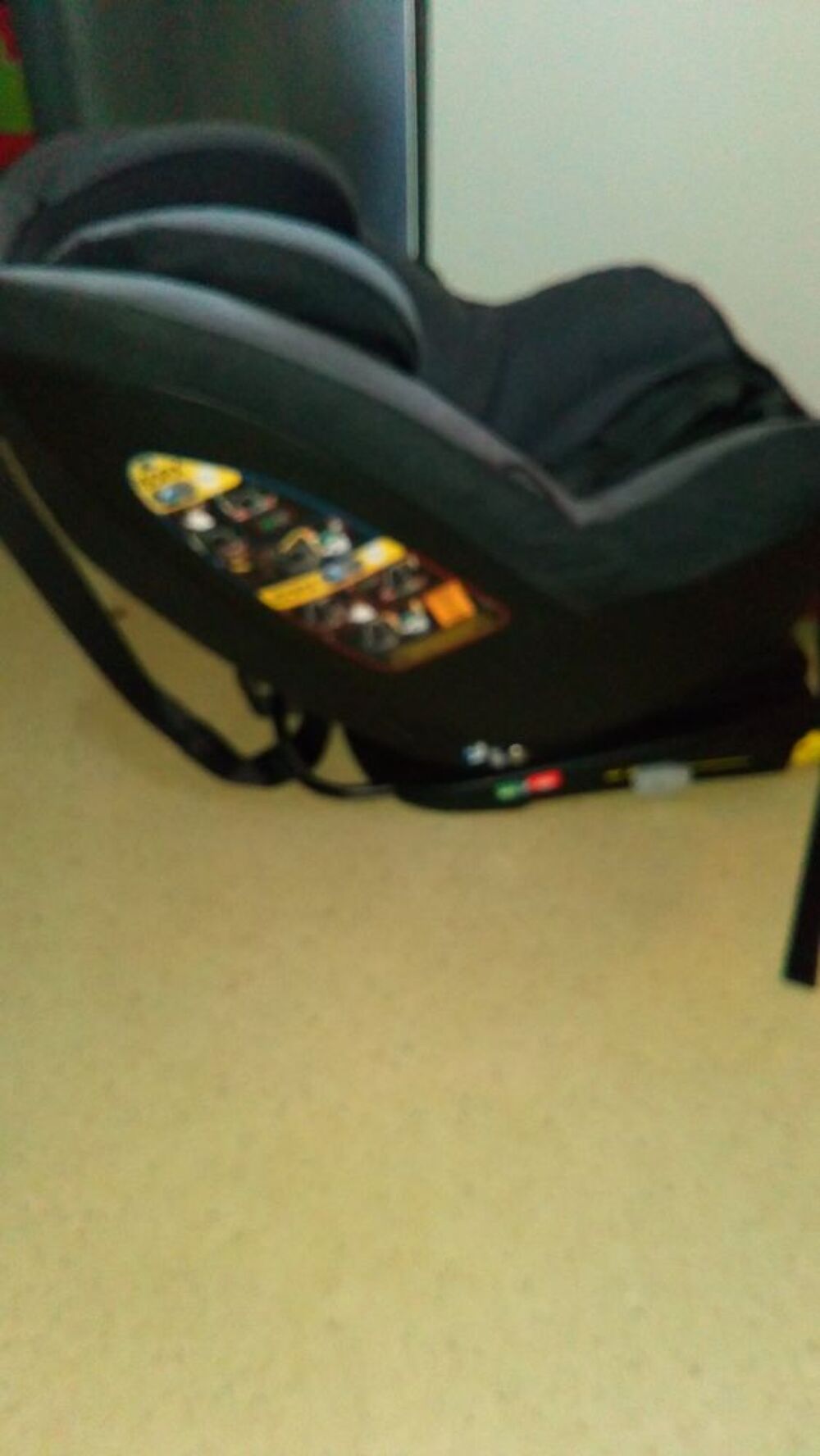 Siege auto BB r&eacute;glable Mobilier enfants