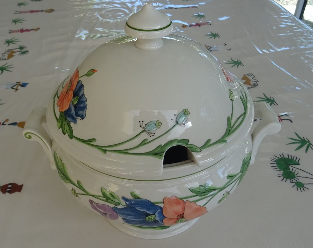 Service de table Villeroy &amp; Boch, mod&egrave;le vintage Amapola Cuisine