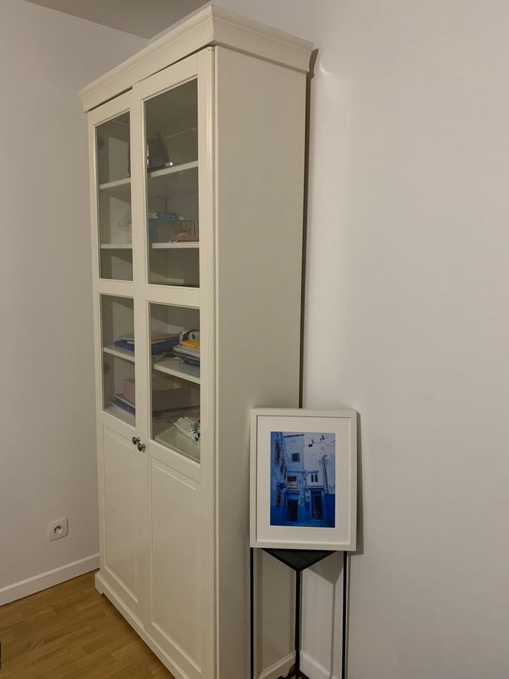 Armoire / &eacute;tag&egrave;re vitr&eacute;e Meubles