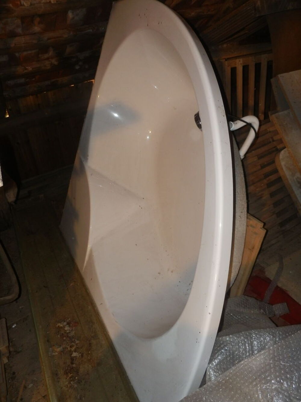 Baignoire d'angle compl&egrave;te Meubles