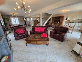  Maison � vendre 7 pi�ces 240 m�