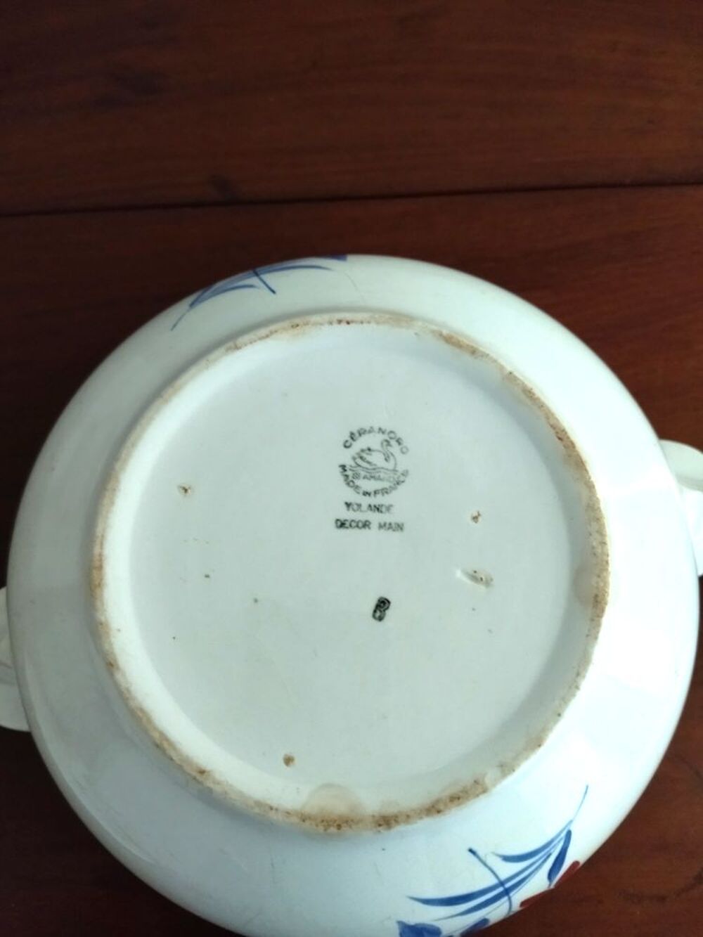 Soupi&egrave;re d&eacute;cor bleu et rouge porcelaine Cuisine