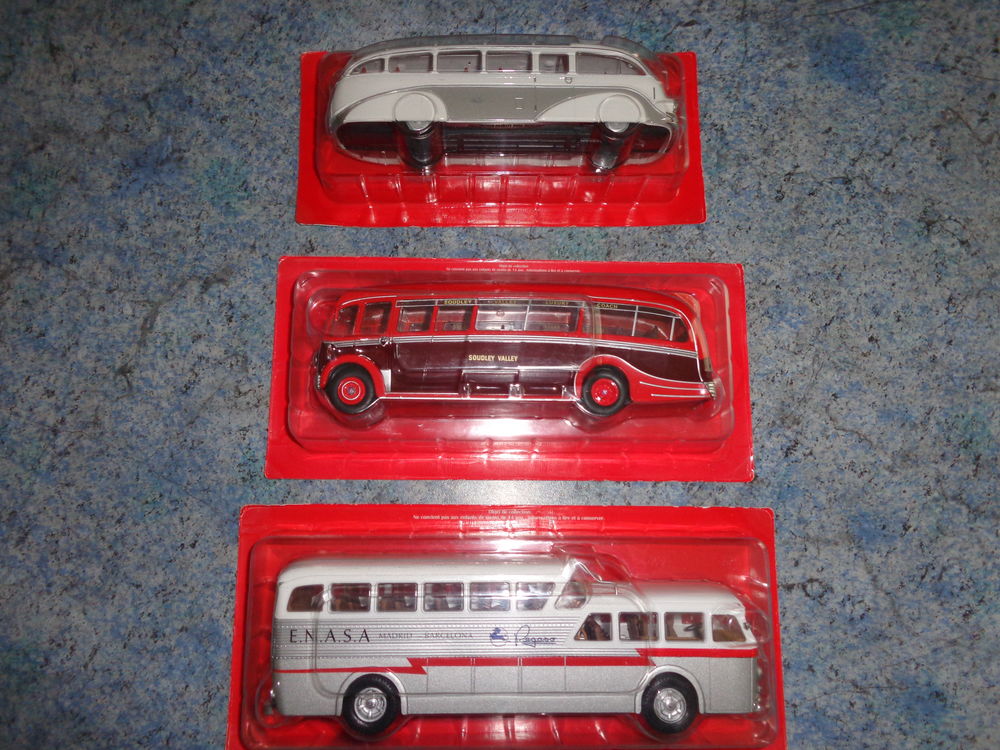 Trois miniatures autobus 1/43 - NEUF - 