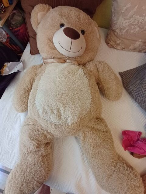 Ours g�ant 135 cm 35 Sainte-Marie (97)