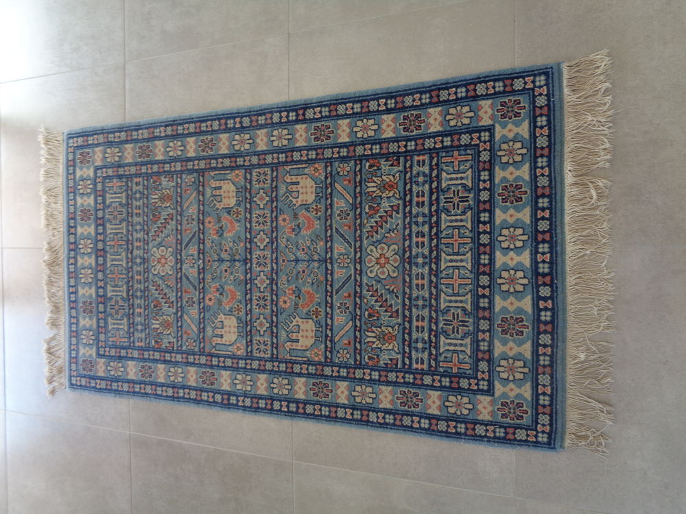 TAPIS TUNISIEN FAIT MAIN Décoration