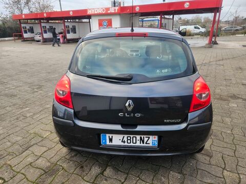 Renault Clio III Clio 1.6 16V 110 Confort Pack Clim Dynamique 2005 occasion Bobigny 93000