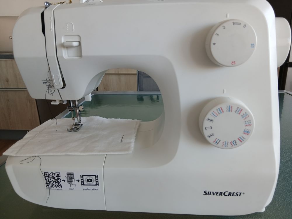 Machine &agrave; coudre SILVERCREST SNM 33 C1 Electroménager