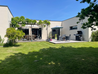  Maison à vendre 6 pièces 207 m²
