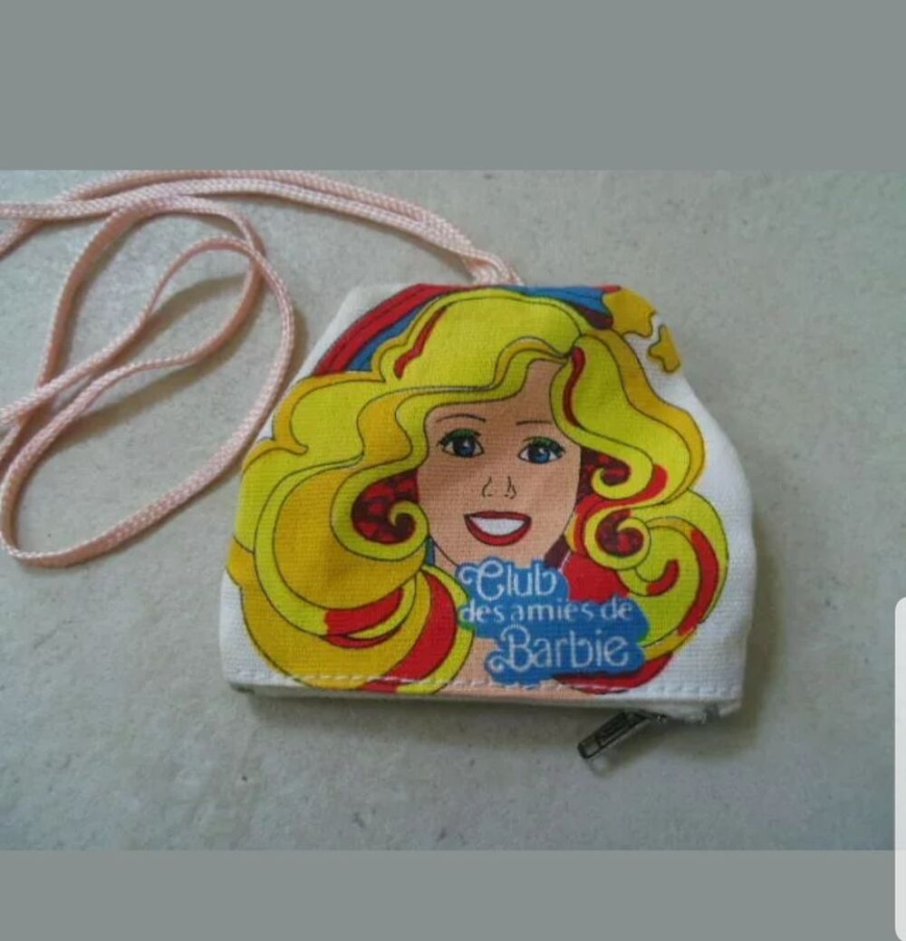Recherche pochette Club des amies de barbie 