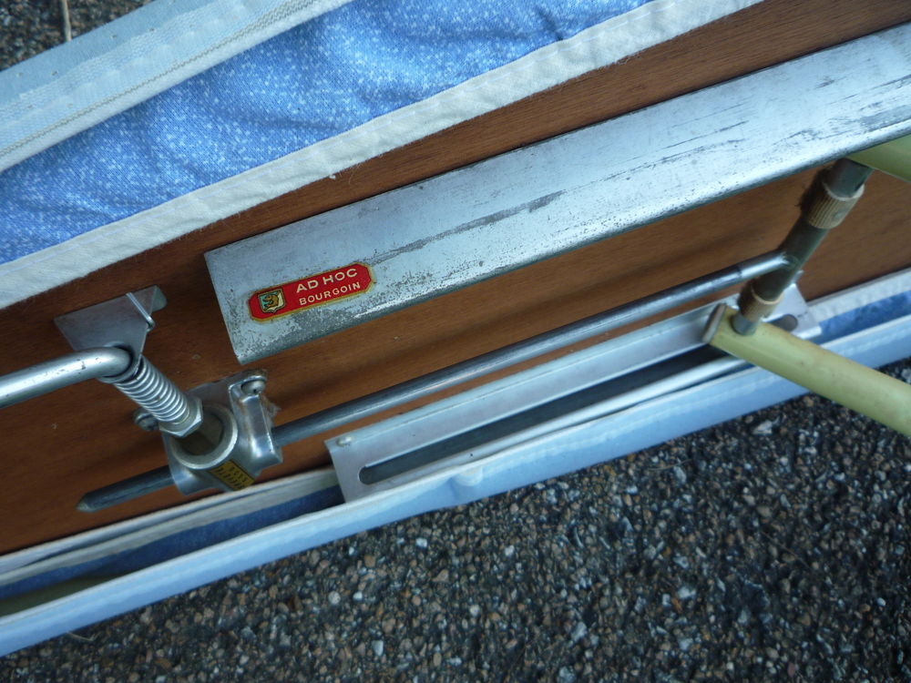 Planche &agrave; repasser bois et m&eacute;tal Ad Hoc Bourgoin Vintage Bricolage