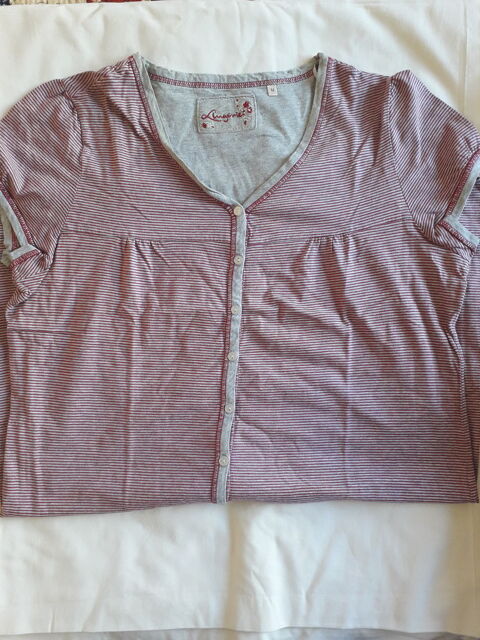 Linge de nuit femme taille M de chez C&A. 
Courbevoie (92)
