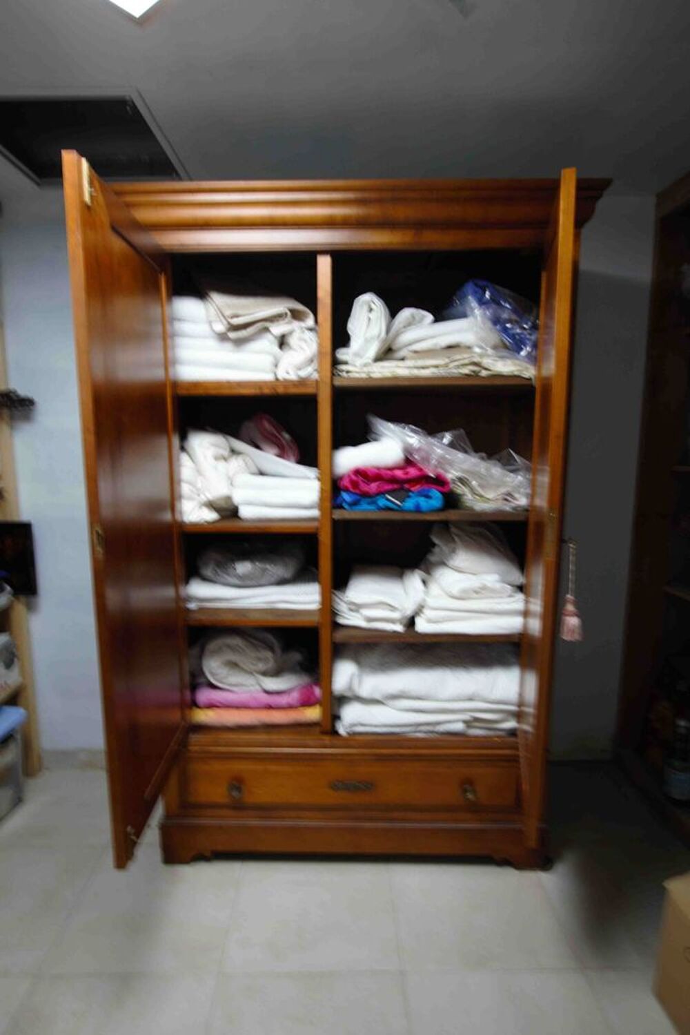 armoire Louis Philippe merisier massif Meubles