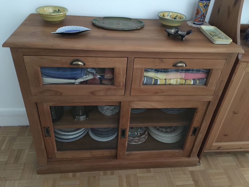 Buffet Maisons du Monde, teck massif et verre - 280 € Meubles