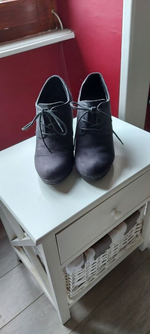 Bottines noires en daim T39 10 Cendrey (25)