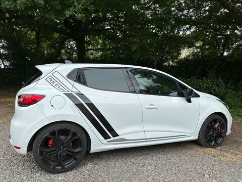 Renault Clio IV 1.6 Turbo 200 RS EDC 2014 occasion Saint-Vincent-sur-Graon 85540