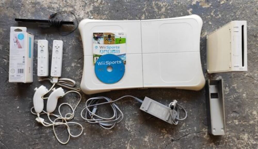 console wi avec tapis de danse,manette ,jeu ,disque externe Consoles et jeux vidéos