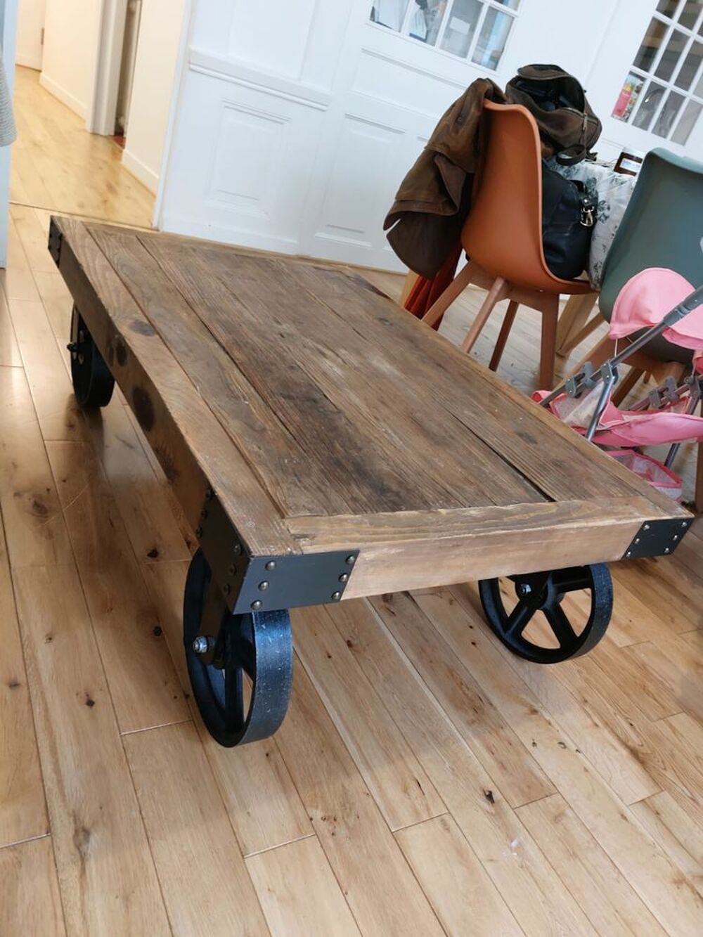 Achetez table basse style occasion, annonce vente à Lyon (69) WB170536094