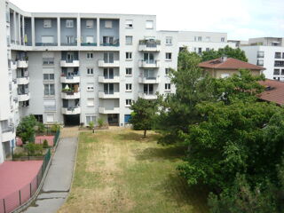  Appartement à louer 3 pièces 55 m²