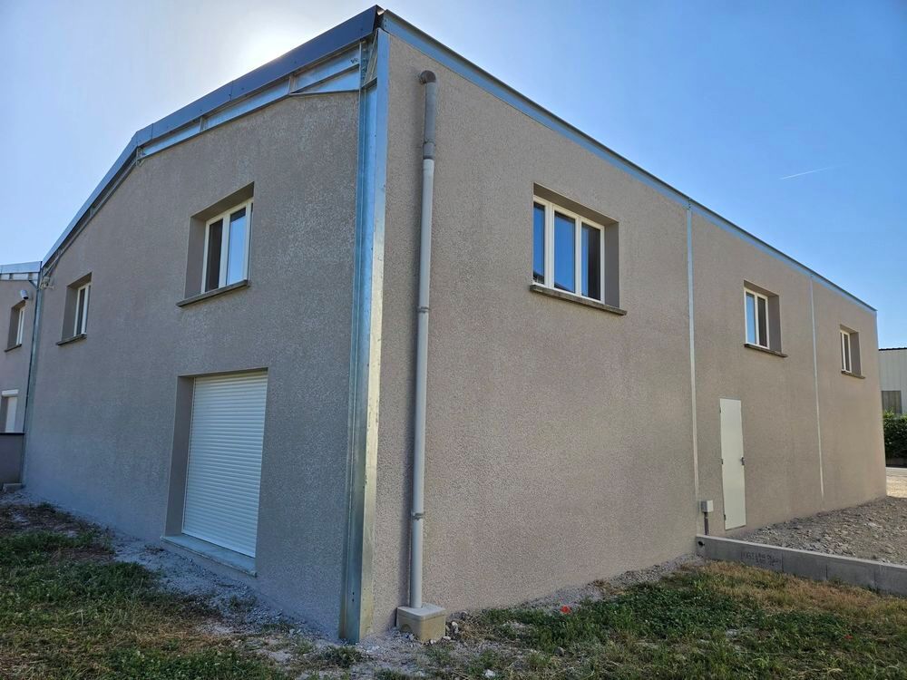 Location Autre DEPOT ? Local d'activité 230m² Valencin