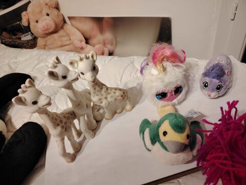 PELUCHE DIVERSES 3 Tourette-du-Château (06)