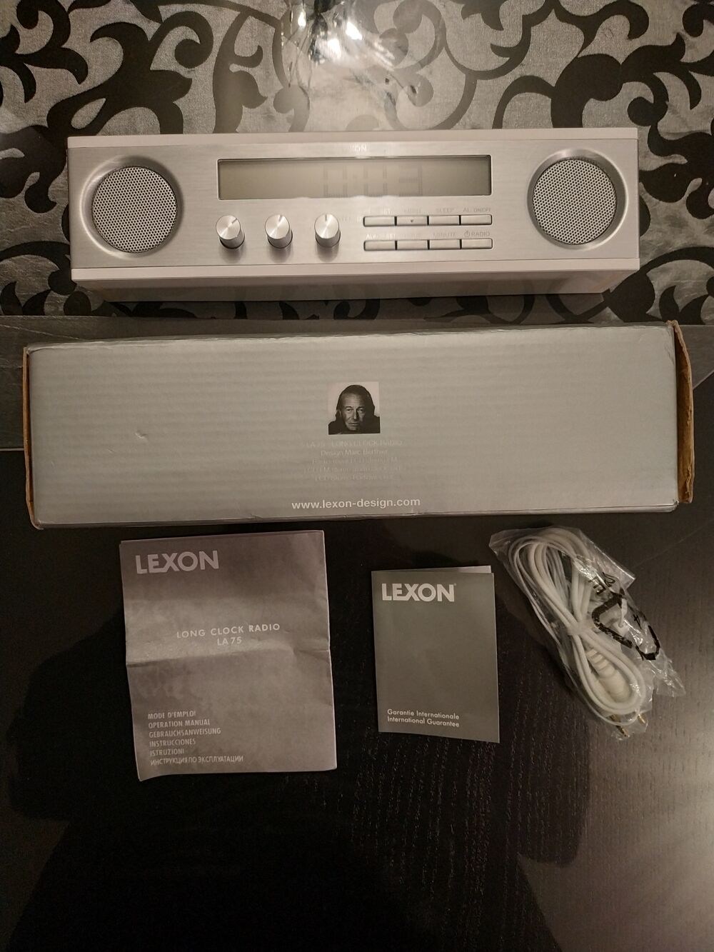 Radio-r&eacute;veil LEXON Num&eacute;rique Blanc avec Accessoires Audio et hifi