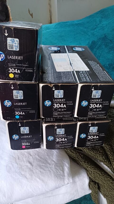Cartouches HP 304 A LASERJET NEUVES jamais d&eacute;ball&eacute;es. 320 60560 Orry-la-ville