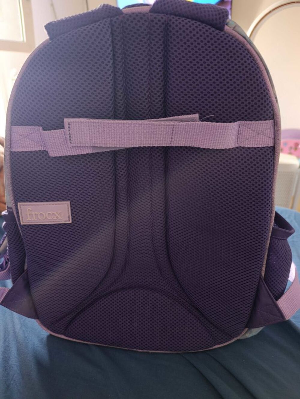 cartable pour enfant neuf avec trousse offert Jeux / jouets