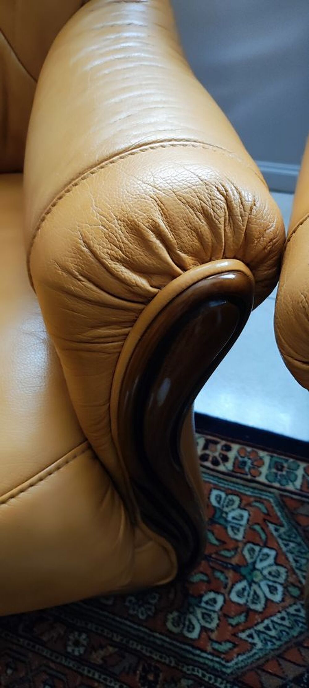Canap&eacute; et deux fauteuils Meubles