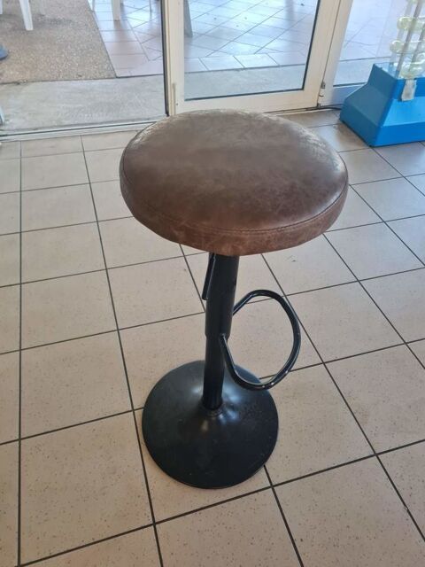 tabouret de bar marron Mareuil-sur-Lay-Dissais (85)