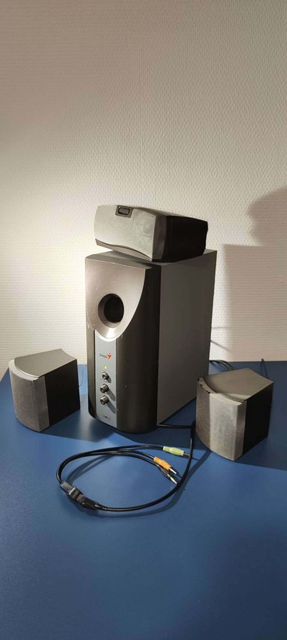 Enceinte G&eacute;nius 3.1 &agrave; r&eacute;parer Audio et hifi