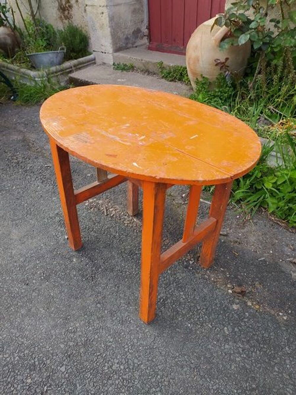 Petite Table en Bois Ovale Meubles