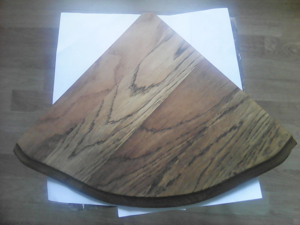tablette d angle ch&ecirc;ne massif chant moulur&eacute; . Bricolage