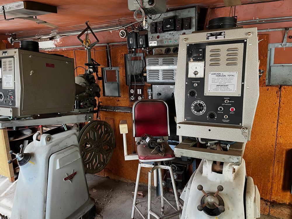Lot projecteurs cinema ancien Photos/Video/TV