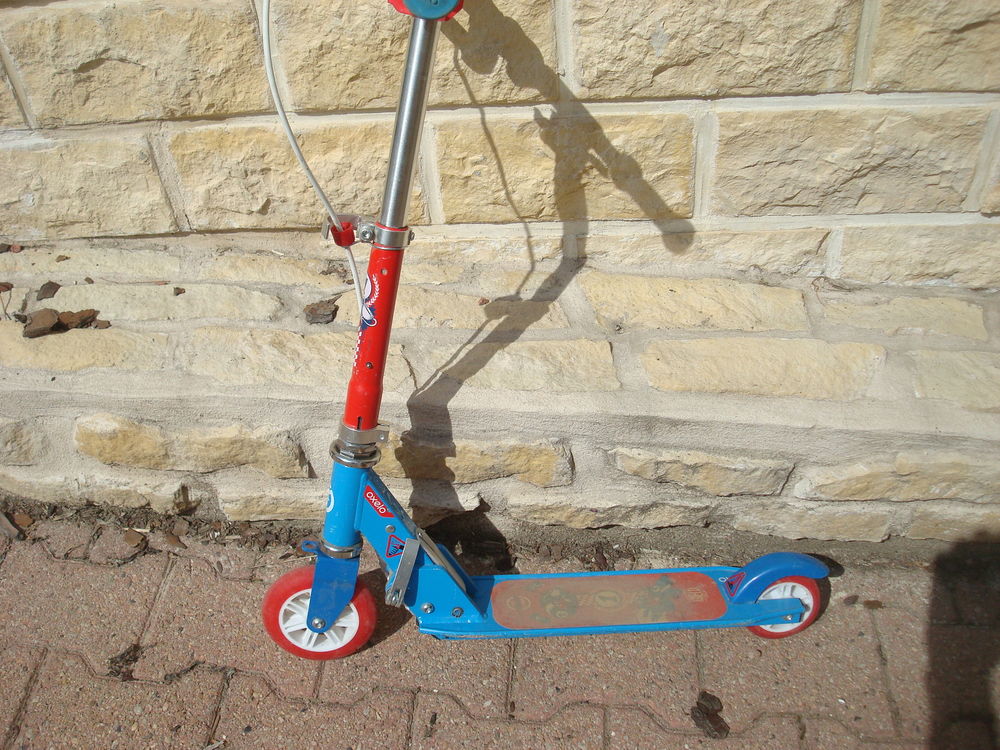 trottinette Jeux / jouets