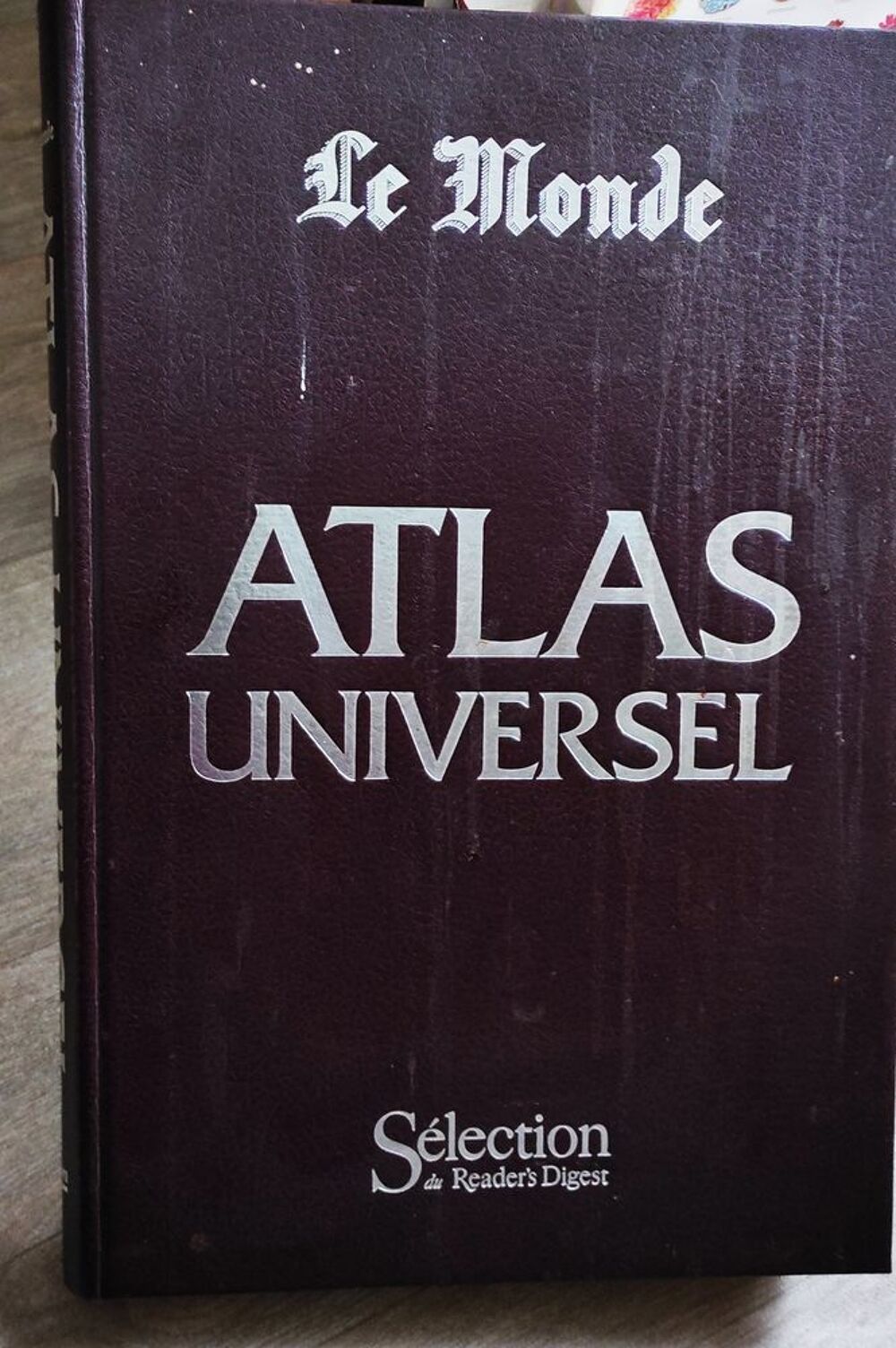 ATLAS UNIVERSEL Livres et BD