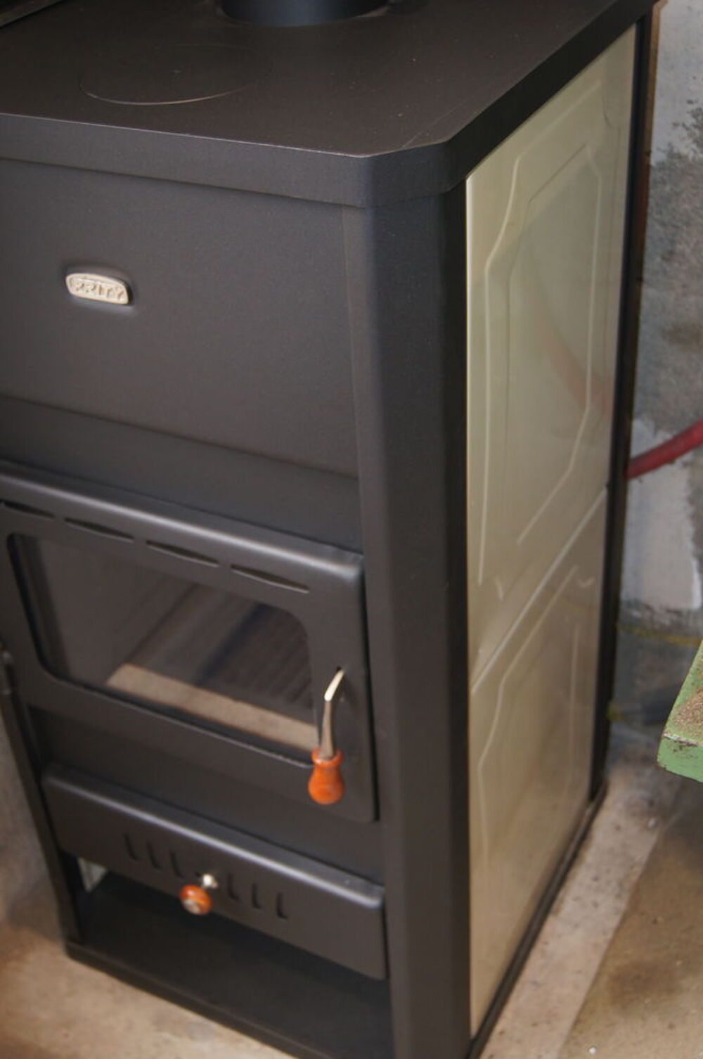 po&ecirc;le a bois avec chaudi&egrave;re int&eacute;gr&eacute;e neuf Bricolage