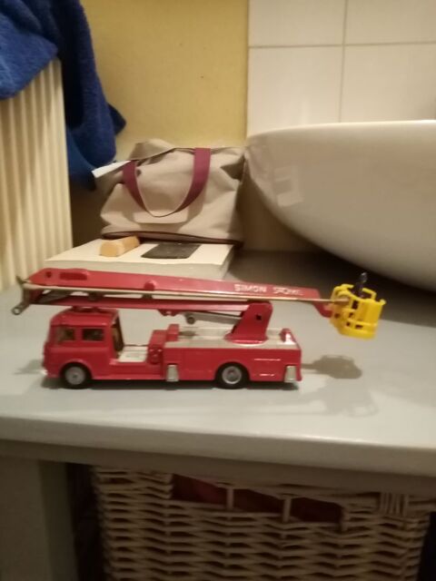 camion de pompiers snorkel corgi toys major made in britain 40 Douchy-les-Mines (59)