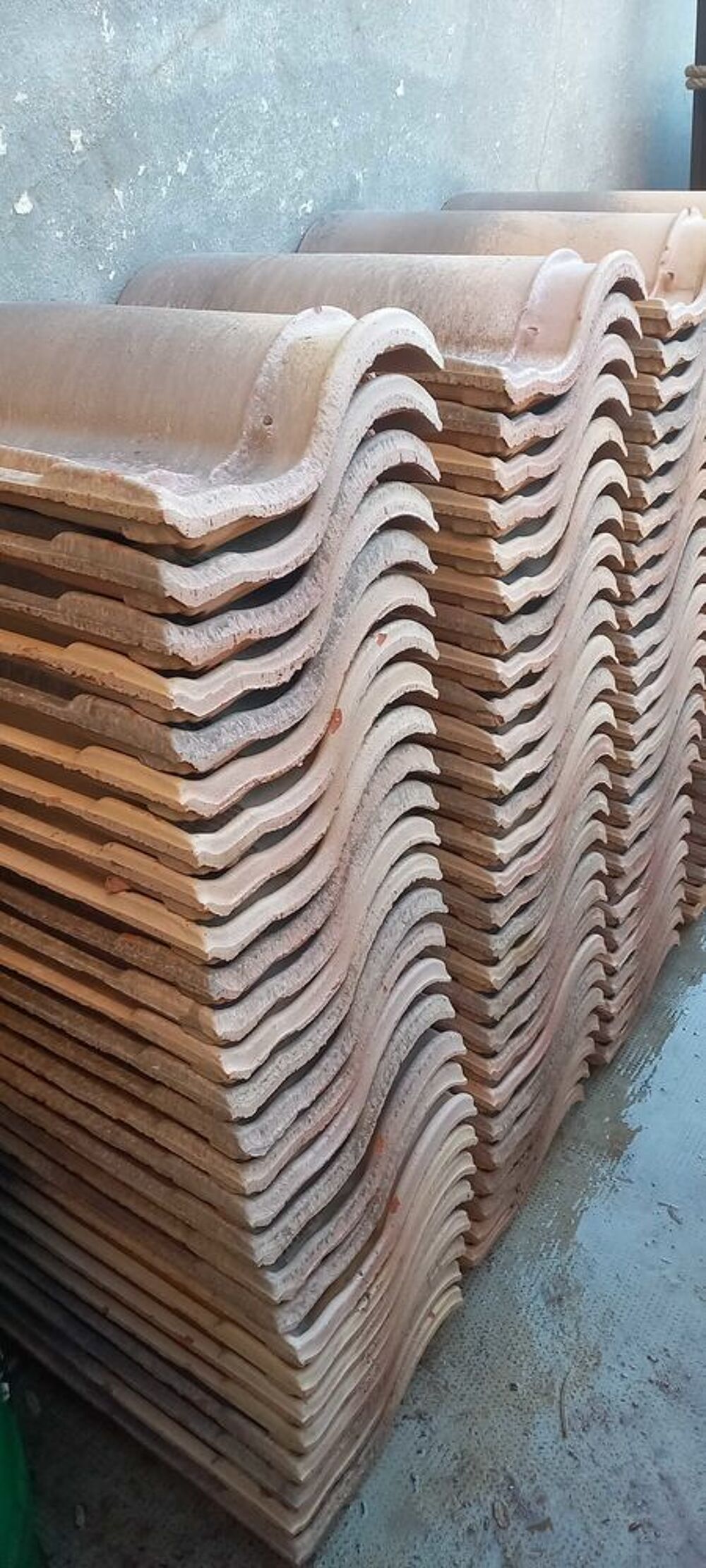 TUILES DOUBLE CANAL Bricolage
