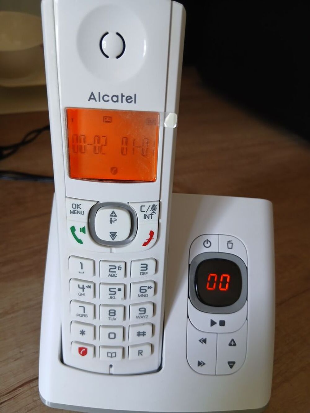 TELEPHONE FIXE ALCATEL
Téléphones et tablettes